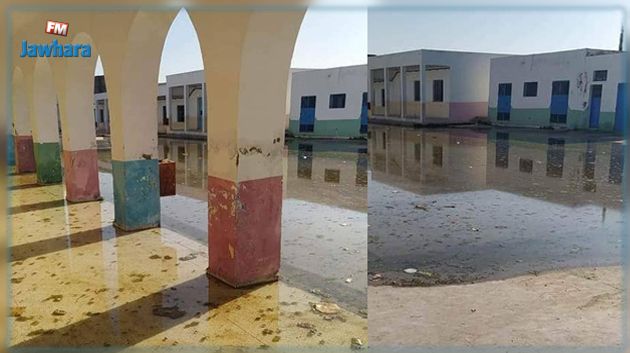المياه المستعملة تغمر مدرسة رواد1 (صور)