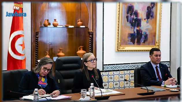 جلسة عمل عن بعد تجمع بودن برئيسة البنك الأوروبي لإعادة الإعمار 