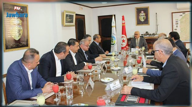 مسألة الضغط على أسعار العلف محور جلسة عمل بين وزارة الفلاحة ومنظمة الأعراف 