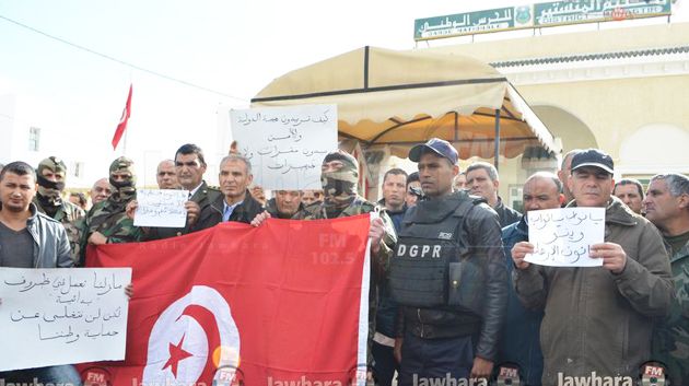 وقفة احتجاجية لأعوان الأمن أمام إقليم الحرس بالمنستير