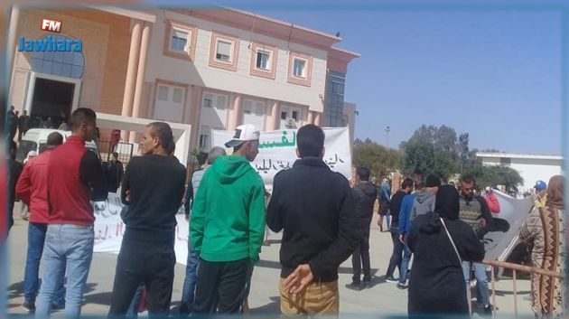 وقفات احتجاجية بعدد من المناطق في سيدي بوزيد