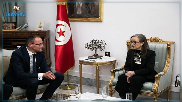 بودن تلتقي رئيس شركة 