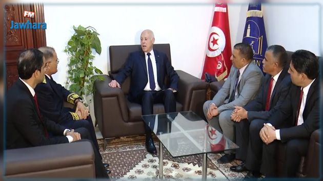 سعيد: ' يرتمون في أحضان أي كان..المهم هو السلطة'