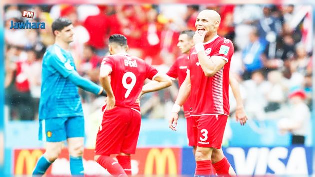 لكمة قوية من مدافع المنتخب السابق بن علوان لمشجع تحيله على المستشفى