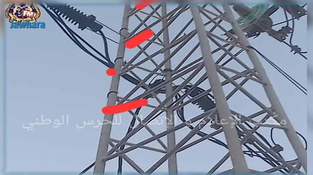 فوشانة : ضبط شخصين بصدد قطع أسلاك نحاسية من أعمدة كهربائية