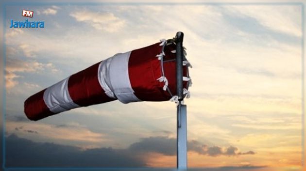 أمطار متفرقة ورعدية وتواصل نشاط الرياح 