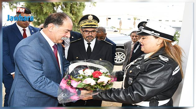 وزير الدّاخليّة يؤدّي زيارة تفقد  للوحدات الأمنيّة بسيدي بوزيد