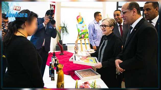 رئيسة الحكومة تزور المركز الدولي للنهوض بالأشخاص ذوي الإعاقة بقمرت