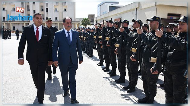 وزير الداخلية يؤدي زيارة ميدانية إلى مقر الإدراة العامة لوحدات التدخل بثكنة بوشوشة