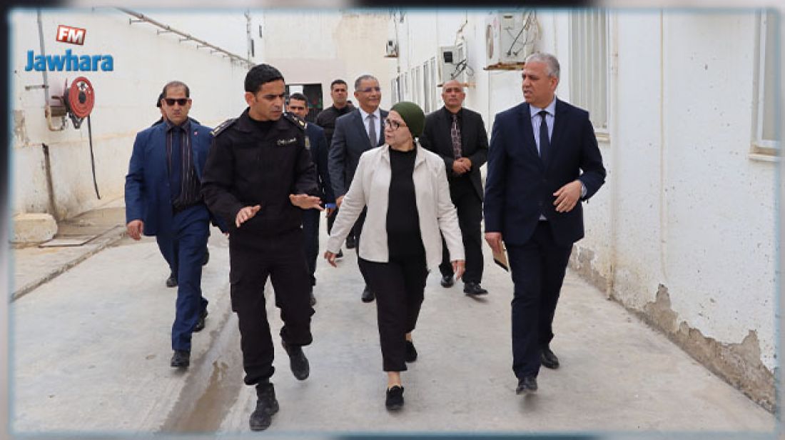 وزيرة العدل تؤدي زيارة غير معلنة الى سجن المسعدين بسوسة وزيرة العدل تؤدي زيارة غير معلنة الى سجن المسعدين بسوسة