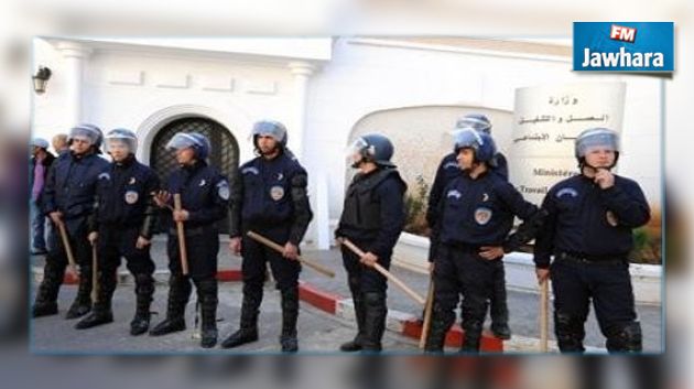 المعارضة الجزائرية تتهم السلطة بقمع مظاهرة ضد استخراج الغاز الصخري