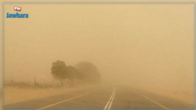 توزر: تحذير لمستعملي الطريق بسبب عواصف رملية