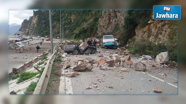 الجزائر : 6 قتلى و عشرات الجرحى في انهيار صخري