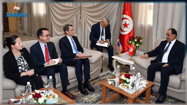 وزير الداخلية يلتقي سفير الولايات المتحدة بتونس