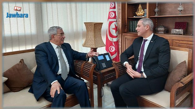 وزير السياحة يبحث تطوير علاقات التعاون في مجال الإعلام السياحي مع رئيس المنظمة العالمية للصحفيين وكتاب السياحة