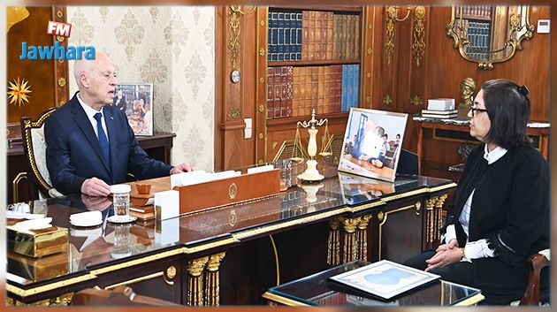 أزمة الخبز وفقدان مواد أخرى محور لقاء رئيس الجمهورية بوزيرة التجارة 