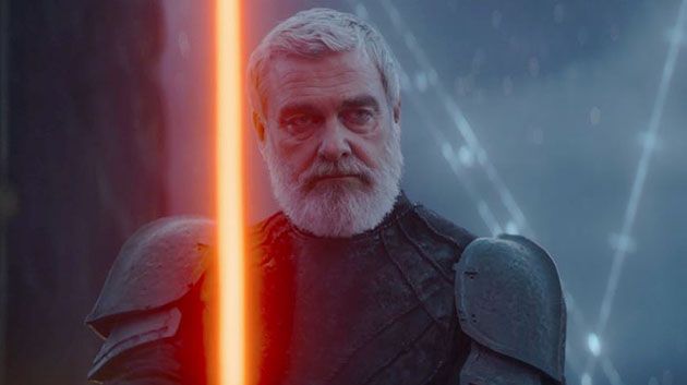 وفاة راي ستيفنسون نجم Thor و Star Wars عن عمرٍ يناهز 58 عاماً