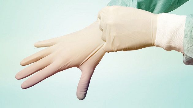 اليدان تتسببان في نقل 50 % من العدوى في الوسط العلاجي