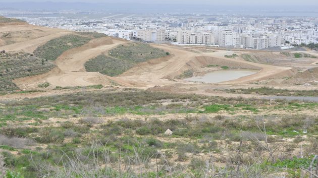 دعوة المستثمرين الراغبين في تغيير صبغة الأراضي الفلاحية التي اقيمت عليها مشاريع صناعية الى تقديم ملفاتهم