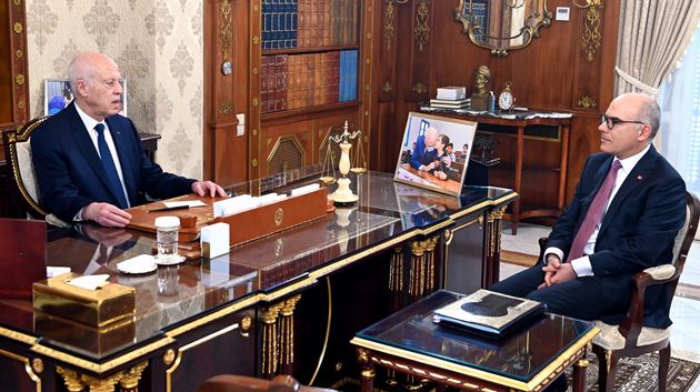 سعيّد يشدّد على سيادة الدولة التونسية و على ضرورة التعامل الندّ للندّ