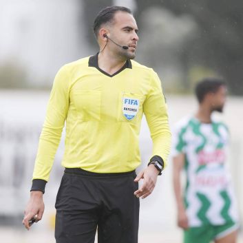 يسري بوعلي يتهم رئيس النادي الإفريقي
