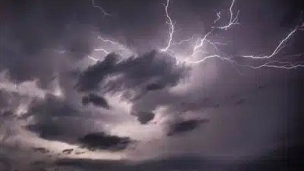 آخر النهار.. سحب رعدية وأمطار غزيرة
