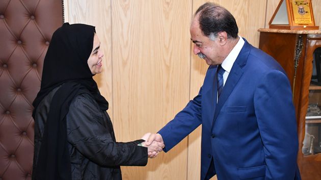 وزير الداخلية يلتقي سفيرة الإمارات بتونس