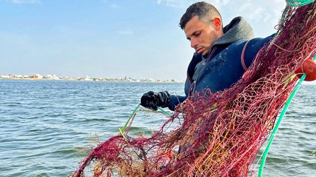 صيّاد تونسي لـ'BBC': 'بدلاً من الحصول على الأسماك.. أصبحت أحصل على جثث وأشلاء'