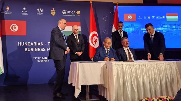 توقيع مذكرة تفاهم بين منظمة الأعراف وغرفة الصناعة والتجارة بالمجر
