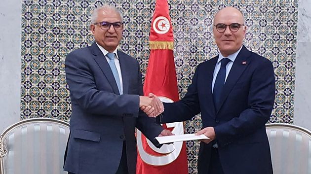 وزير الشؤون الخارجيّة يتلقّى رسالة دعوة من نظيره البحريني