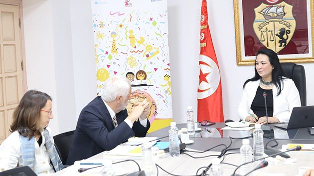 وزيرة الأسرة تلتقي الرئيس الجديد لمكتب 'اليونيسيف' بتونس