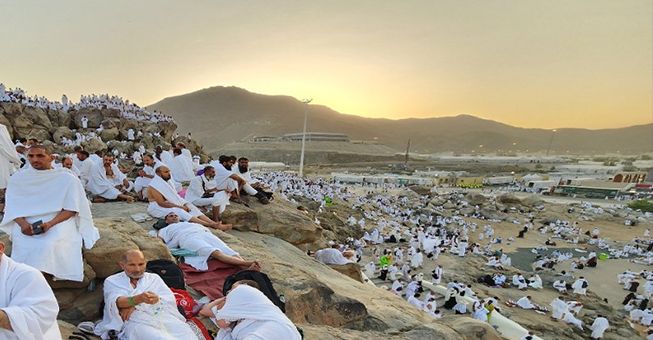 وزير الشؤون الدينية يتابع عملية تفويج الحجاج التونسيين إلى صعيد عرفة