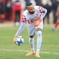 أشرف كرير يقترب من العودة للنجم الساحلي