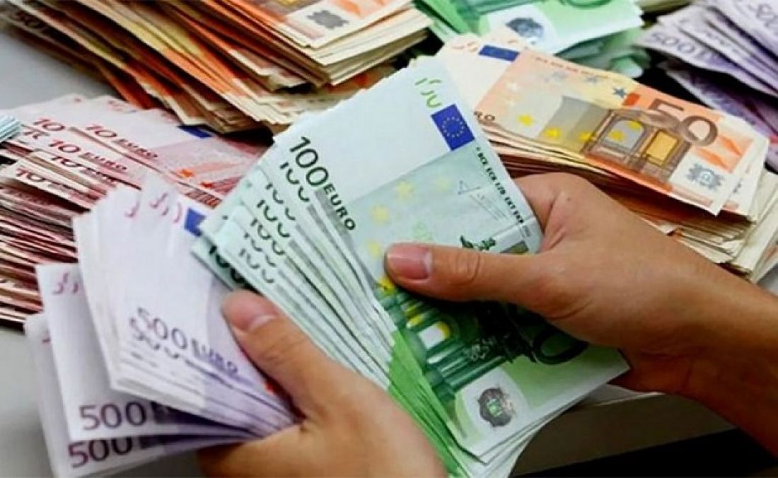 صعوبات التحويل لم تحجم التونسين عن تحويل 4 مليار دينار الى تونس خلال نصف عام صعوبات التحويل لم تحجم التونسين عن تحويل 4 مليار دينار الى تونس خلال نصف عام