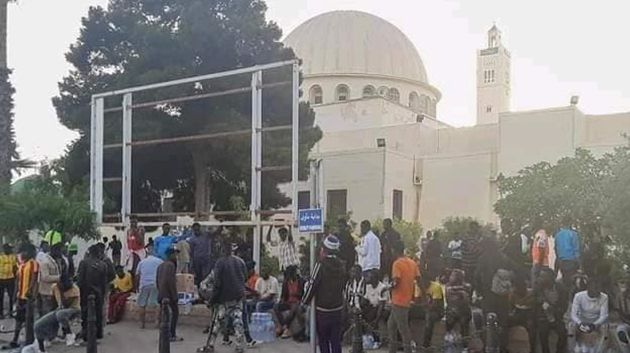 صفاقس: عدد من الأفارقة من جنوب الصحراء يُطالبون بتوفير 'المأوى والأمن والحرية والسلام'