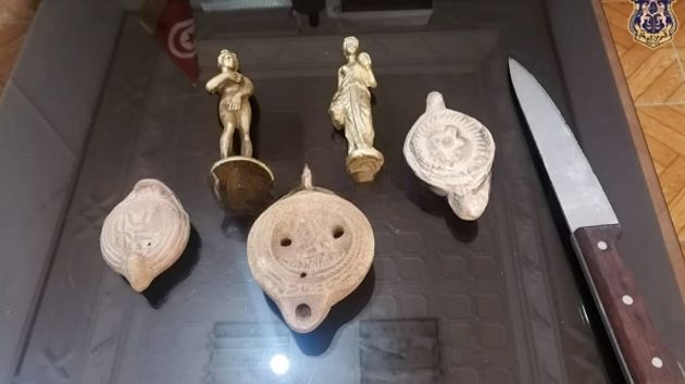الاحتفاظ بشخص في القيروان بحوزته قطع أثرية وإدراج آخر بالتفتيش 