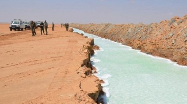 العثور على جثة في المنطقة العسكرية العازلة قرب الحدود مع ليبيا