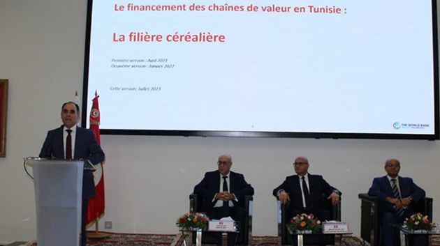 بلعاتي: حوكمة قطاع الحبوب واحداث منظومة رقمية خاصة بديوان الحبوب من اولويات عمل الوزارة 