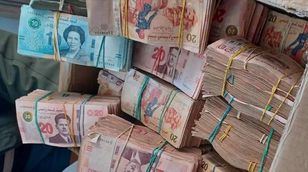 تنامي ظاهرة تهريب الأموال في تونس و80 % منها غير مصرّح بها