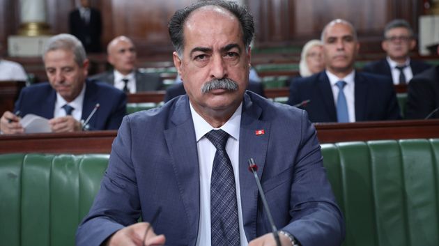 وزير الداخلية يدعو  الذين يسوّغون مقر سكنى للأجانب للتصريح بذلك 