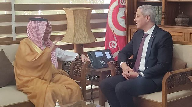 تعزيز سبل التعاون المشترك محور لقاء وزير السياحة برئيس المنظمة العربية للسياحة