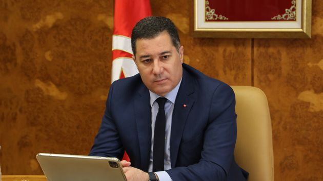 وزير النقل يدعو الى وضع رؤية تمكّن من استقلالية الوكالة الفنية للنقل البري في تطوير مواردها