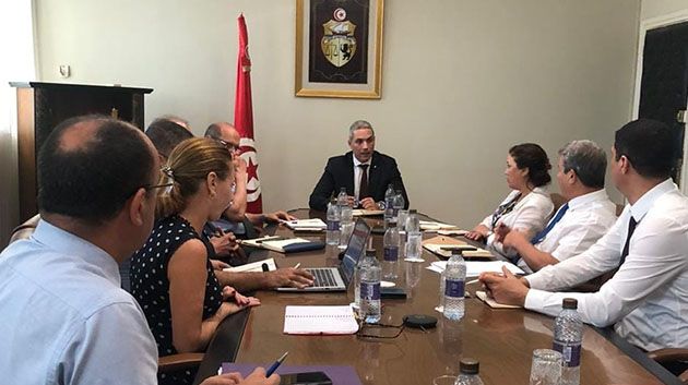 وزير السياحة يُتابع مدى تقدم الاستراتيجية الترويجية للسياحة التونسية بالداخل والخارج 