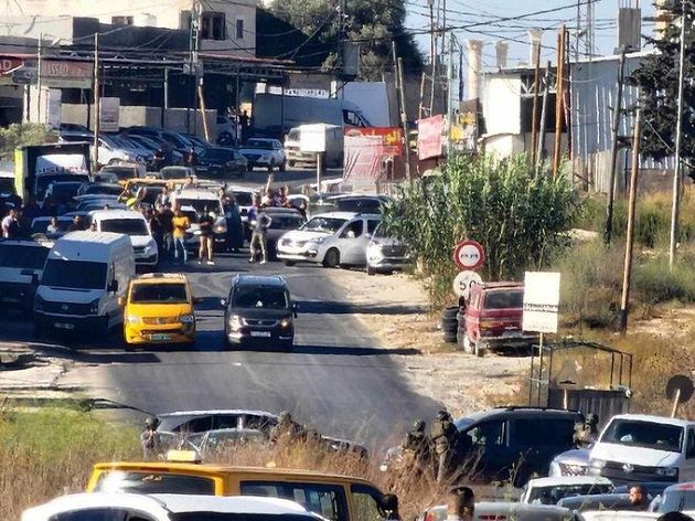 قوات الاحتلال الإسرائيلي تقتل 3 فلسطينيين داخل سيارة