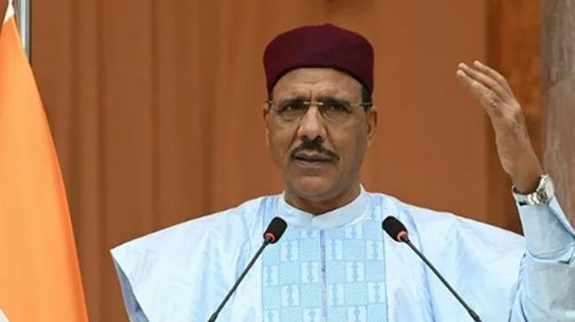 إكواس: 'اعتزام الانقلابيين في النيجر محاكمة بازوم خطوة استفزازية'