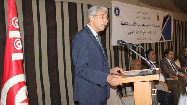 وزير الاقتصاد يؤكد على أهمية دور الجهات في دفع الاستثمار الخاص وريادة الأعمال 
