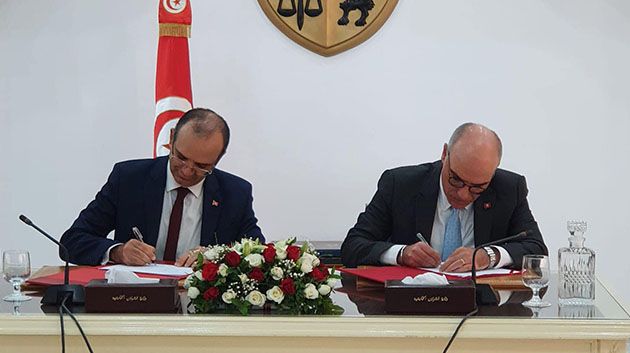 إمضاء مذكرة تفاهم في مجال الاعداد المادّي واللّوجستي لمختلف المواعيد الانتخابية بالخارج