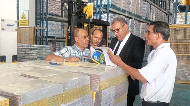 وزير التربية يُعاين مدى تقدّم عملية الطّباعة والتّوزيع بالمركز الوطني البيداغوجي 