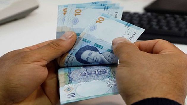 مساعدات بقيمة 100 و120 دينار للتلاميذ والطلبة من أبناء العائلات المعوزة ‎