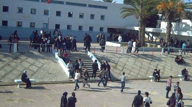 الأول متفوّق والثاني متدنّ.. دمج تلاميذ معهدين بهدف تحسين النتائج